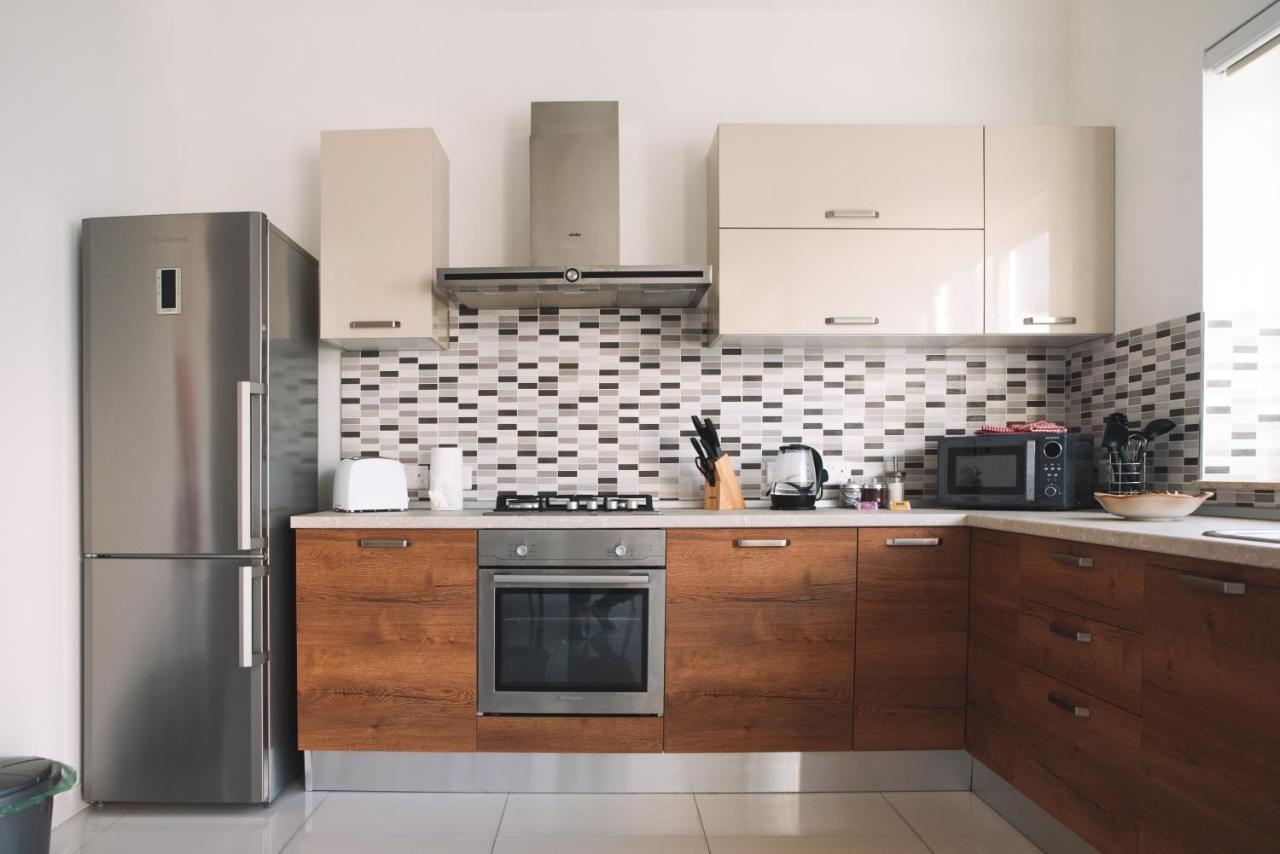 Modern 3 Bedroom With Ac Apartment Zabbar ภายนอก รูปภาพ