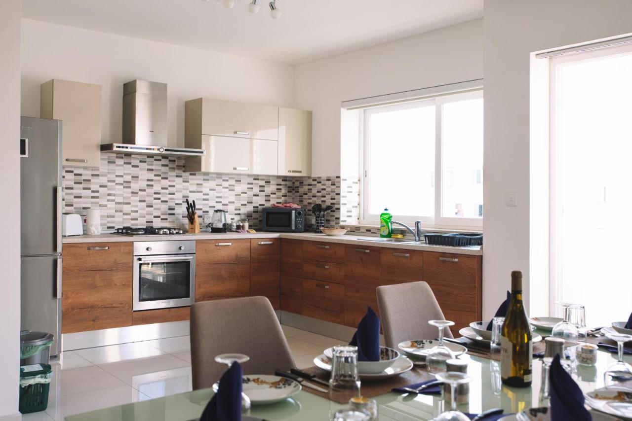 Modern 3 Bedroom With Ac Apartment Zabbar ภายนอก รูปภาพ