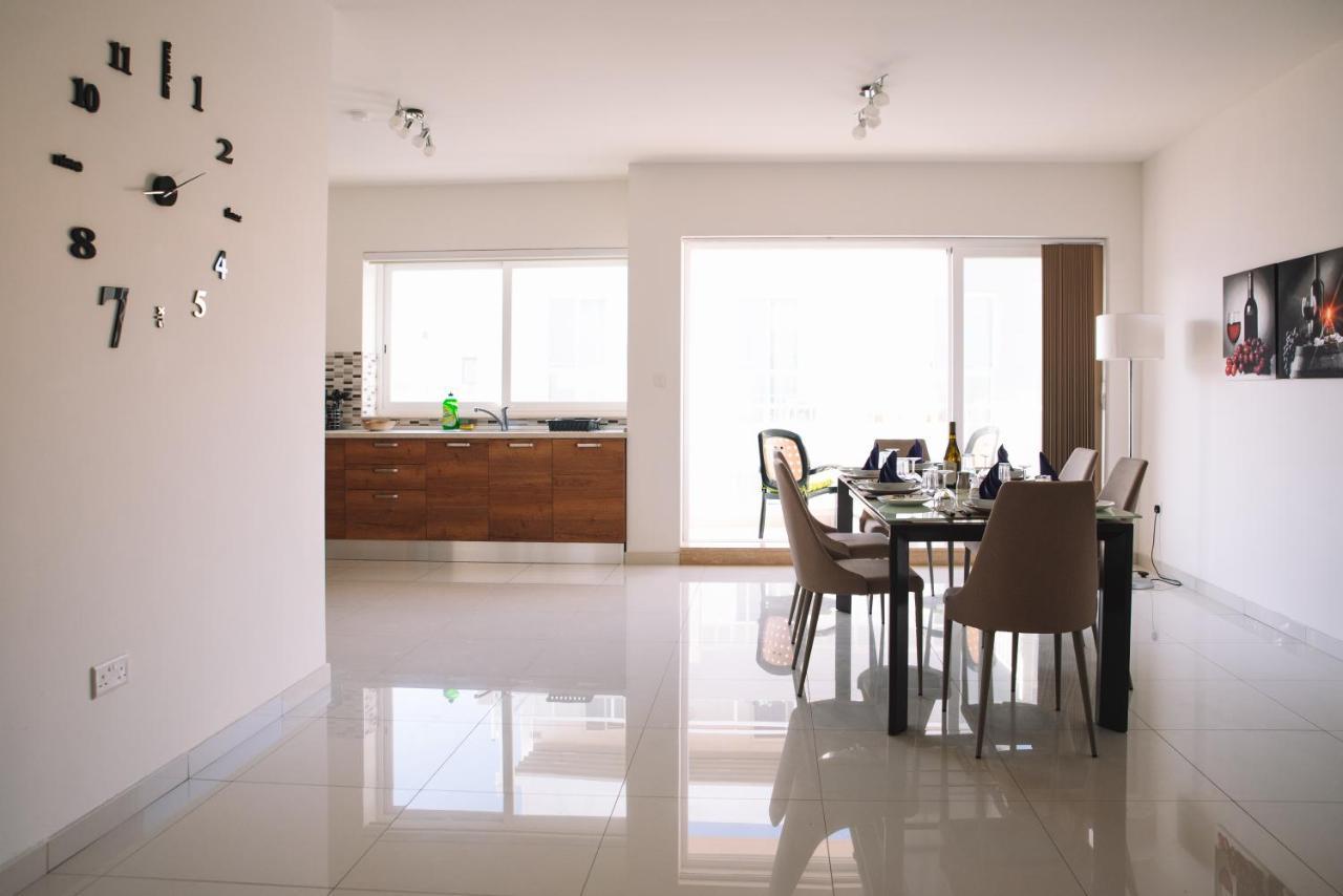 Modern 3 Bedroom With Ac Apartment Zabbar ภายนอก รูปภาพ