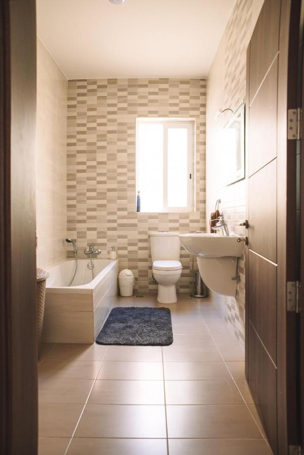 Modern 3 Bedroom With Ac Apartment Zabbar ภายนอก รูปภาพ