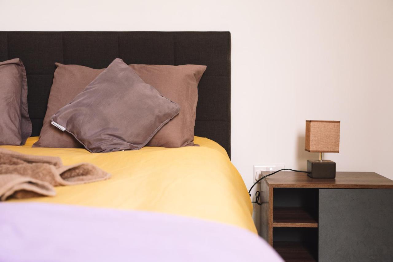 Modern 3 Bedroom With Ac Apartment Zabbar ภายนอก รูปภาพ